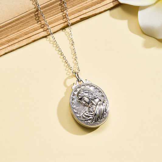 Personalized Photo Locket Necklace – Custom Engraved Keepsake for Mom & Loved Ones