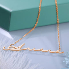 Personalized Signature Name Necklace – Custom Nameplate Jewelry in Gold, Silver & Rose Gold | Elegant Gift for Women